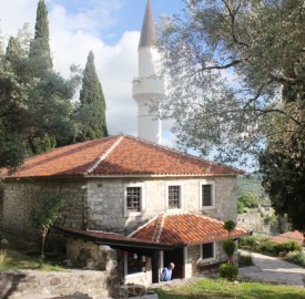 Omerbašića džamija u Baru