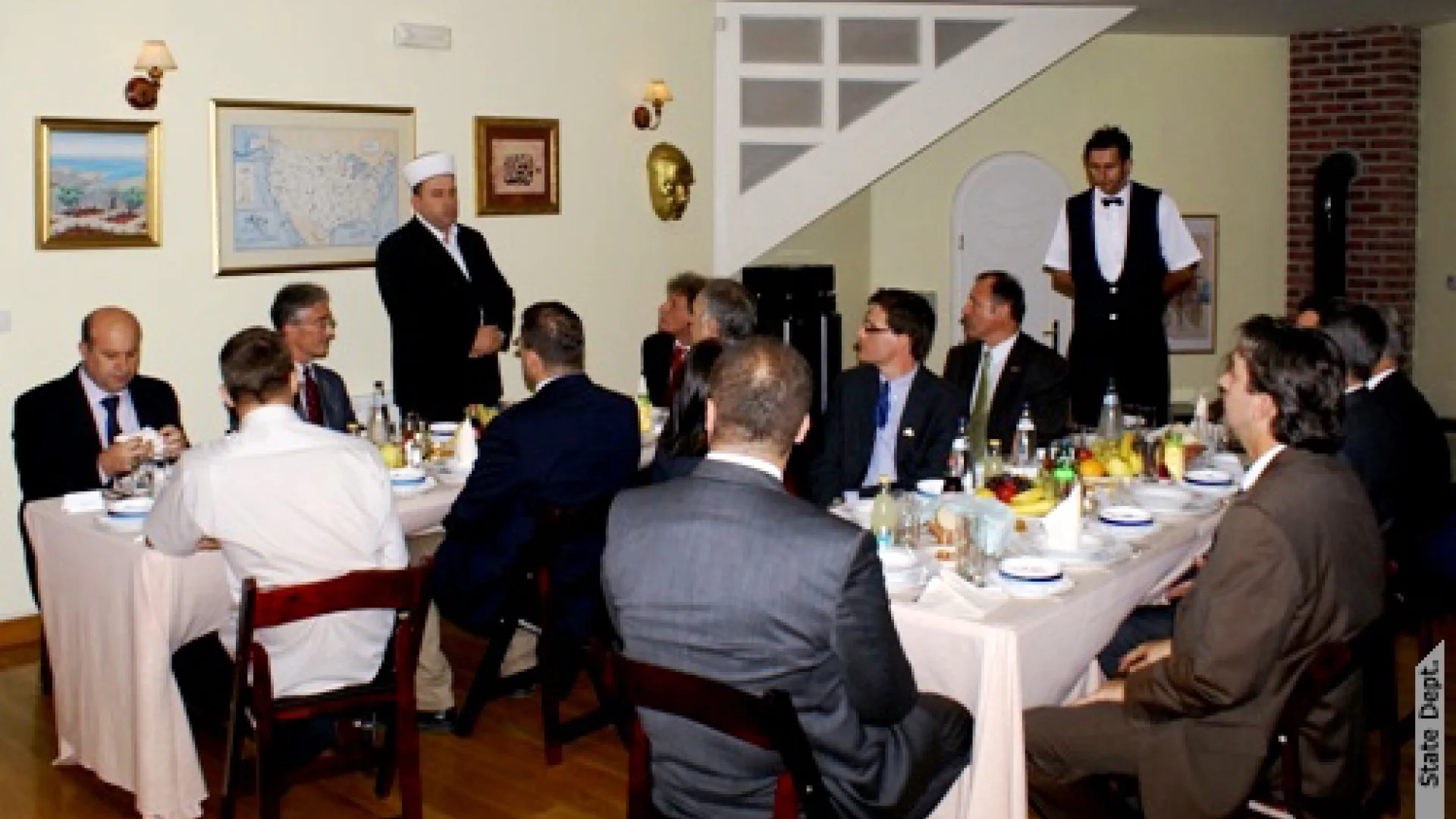 Otpravnik poslova Američke ambasade u Crnoj Gori Lowenthal domaćin privatne iftar večere