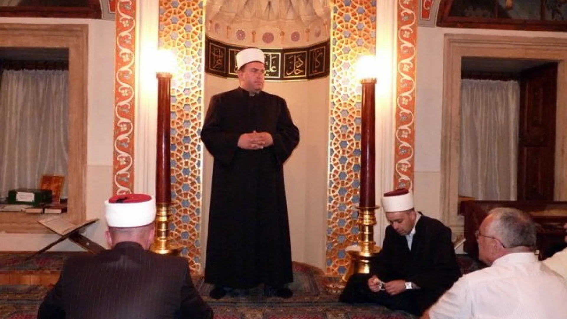 Reis Rifat ef. Fejzić sa saradnicima na džematskom iftaru i teraviji u Pljevljima