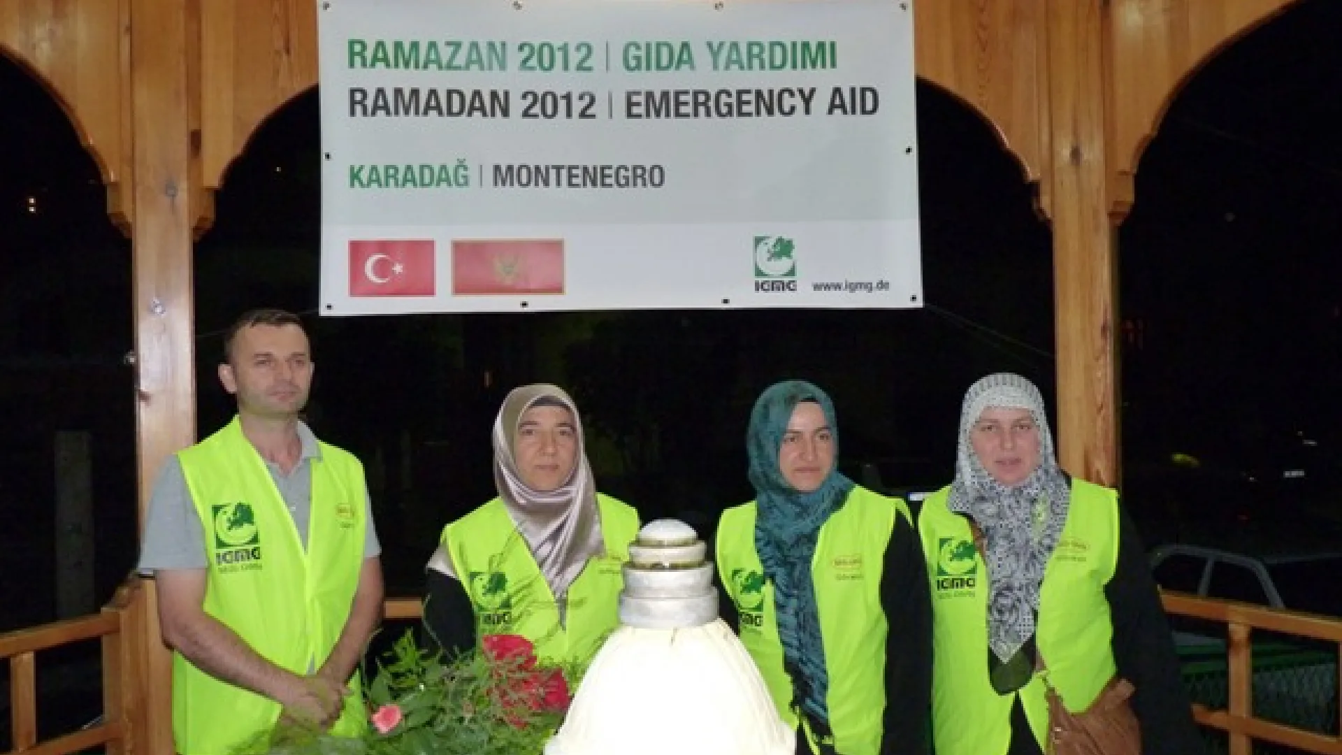 Turska organizacija Milli Goruš iz Njemačke, na sjeveru Crne Gore dodijelila oko 500 paketa humanitarne pomoći