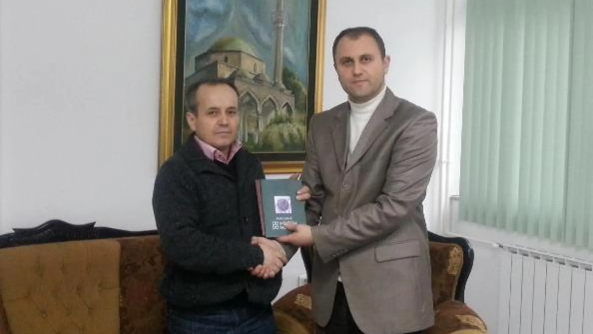 Hajrudin Ledinić uručio novčanu donaciju medresi "Mehmed Fatih"