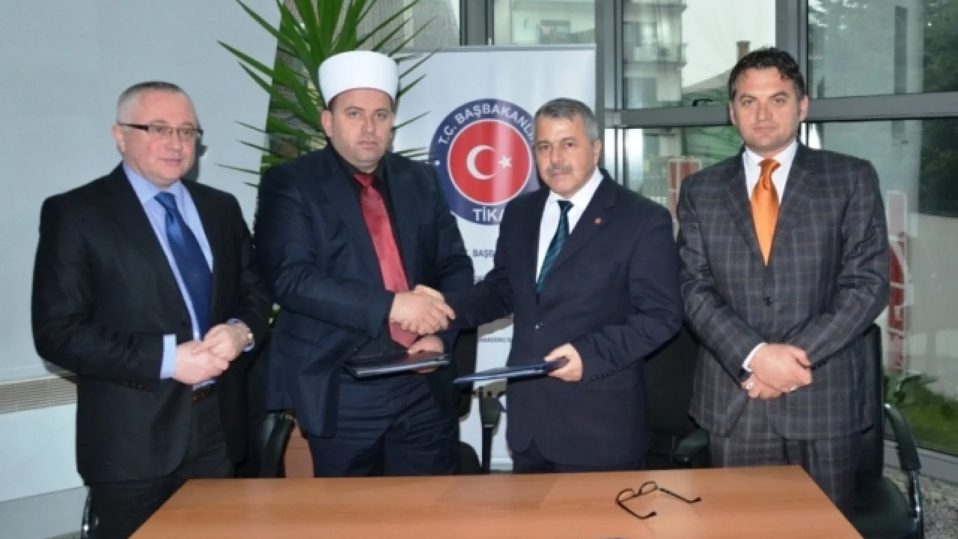 Potpisan ugovor između Mešihata IZCG i Agencije TIKA o dovršetku Islamskog centra u Baru