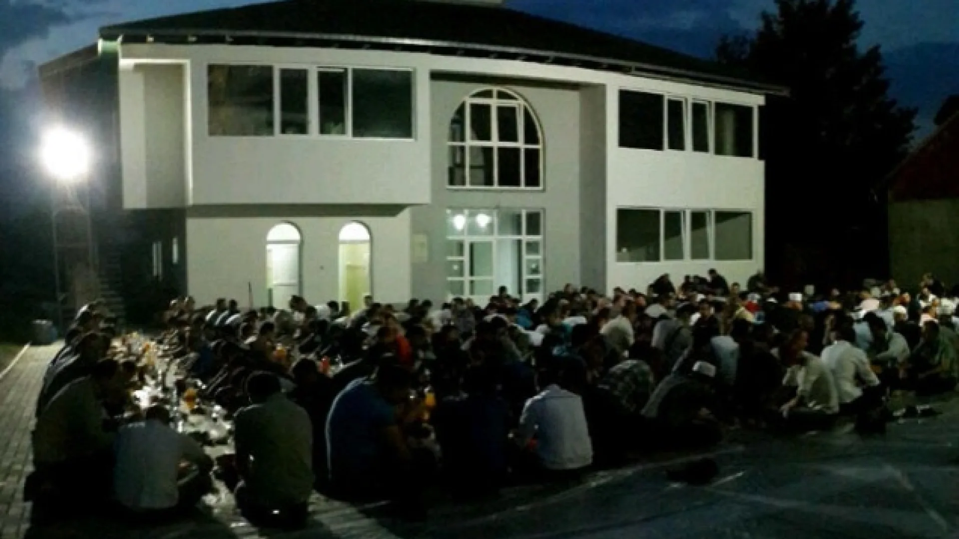 Ramazanski iftar u Rasovu za oko 400 postača