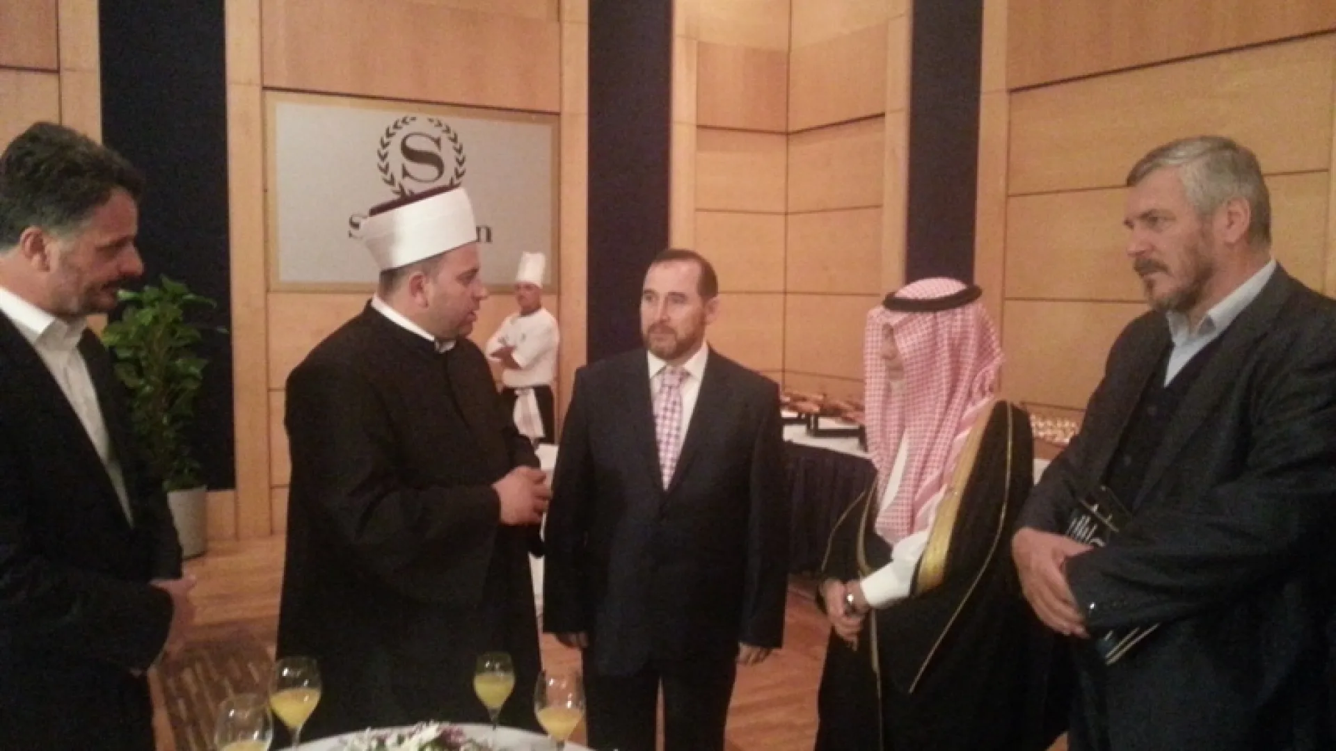 Reis Rifat ef. Fejzić na prijemu u Tirani povodom nacionalnog dana KSA
