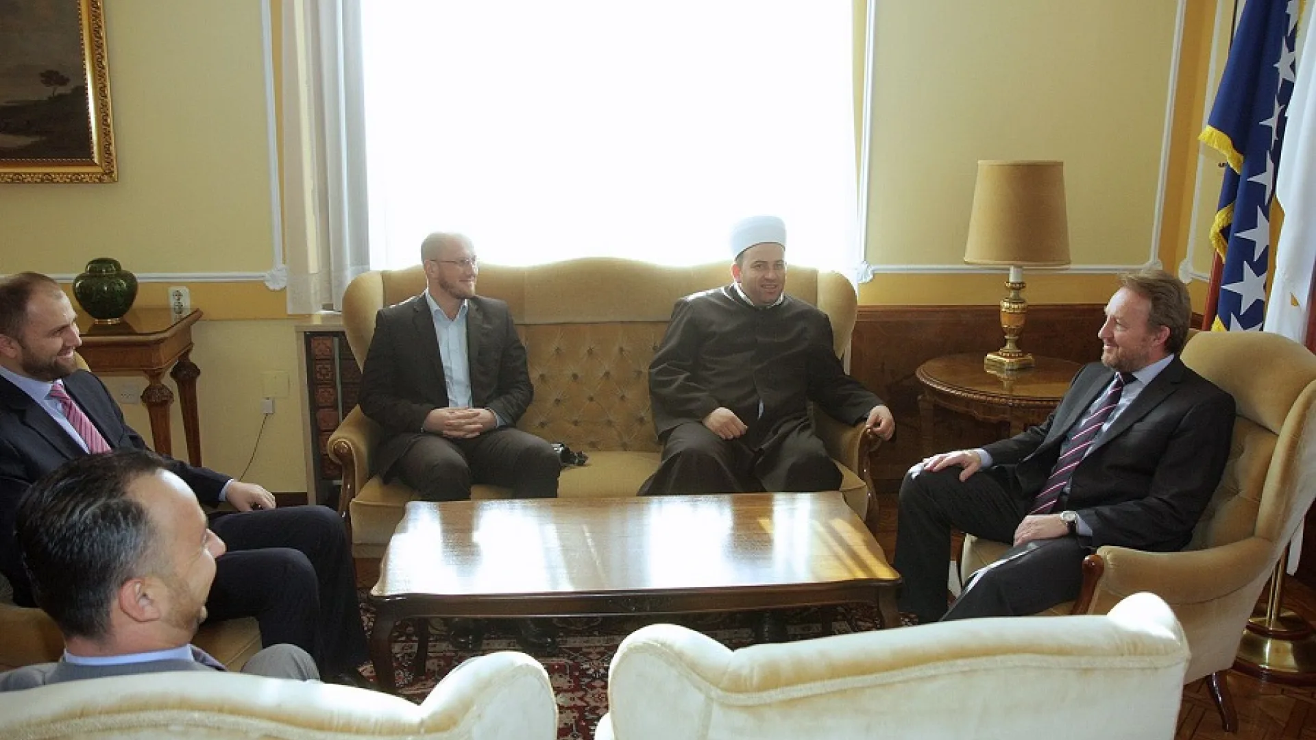 Član Predsjedništva BiH Bakir Izetbegović primio reisa Islamske zajednice u Crnoj Gori Rifata ef. Fejzića, sa saradnicima