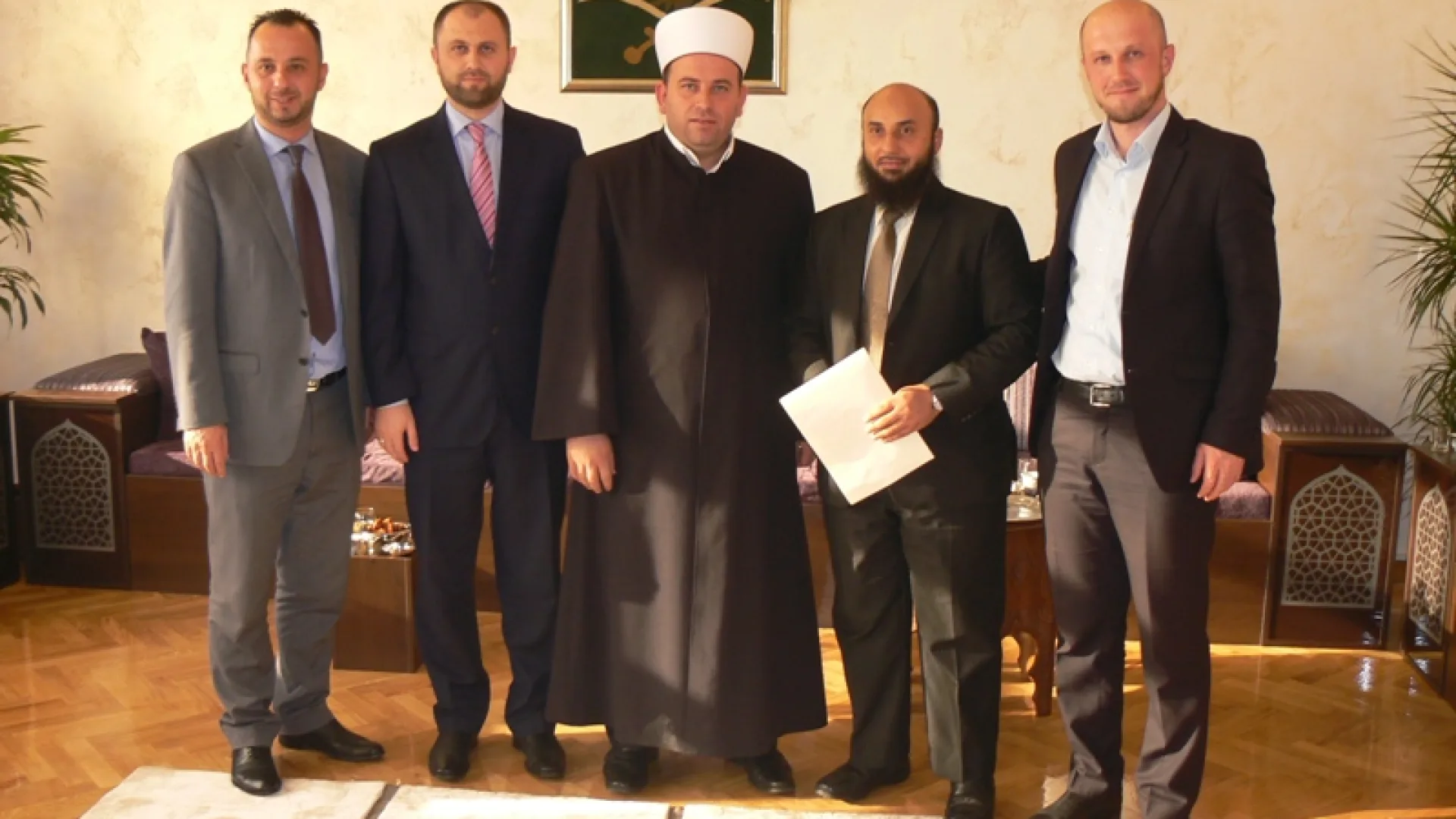 Reis Rifat ef. Fejzić sa saradnicima u posjeti atašeu za vjerska pitanja KSA u Sarajevu