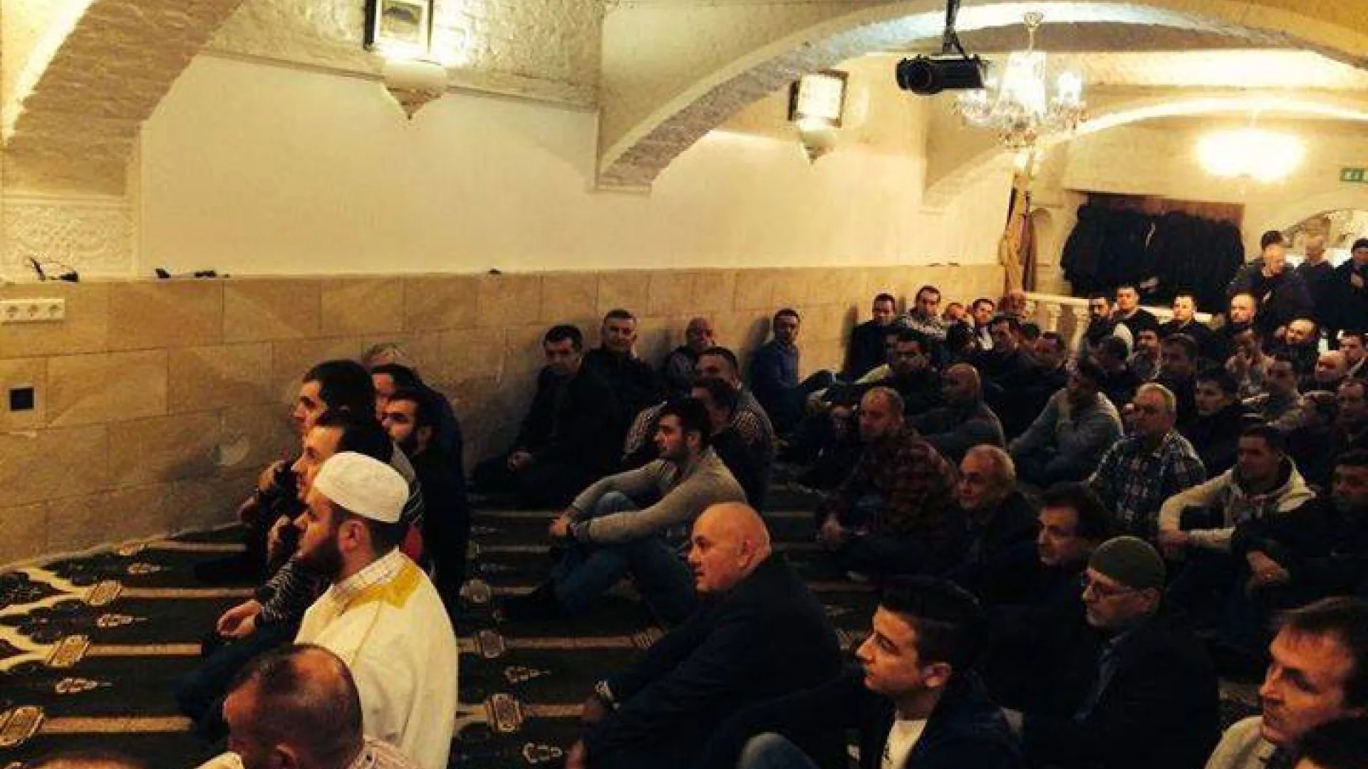 Glavni imam Odbora IZ-e Rožaje posjetio džemat "El-Ihsan" u Beču