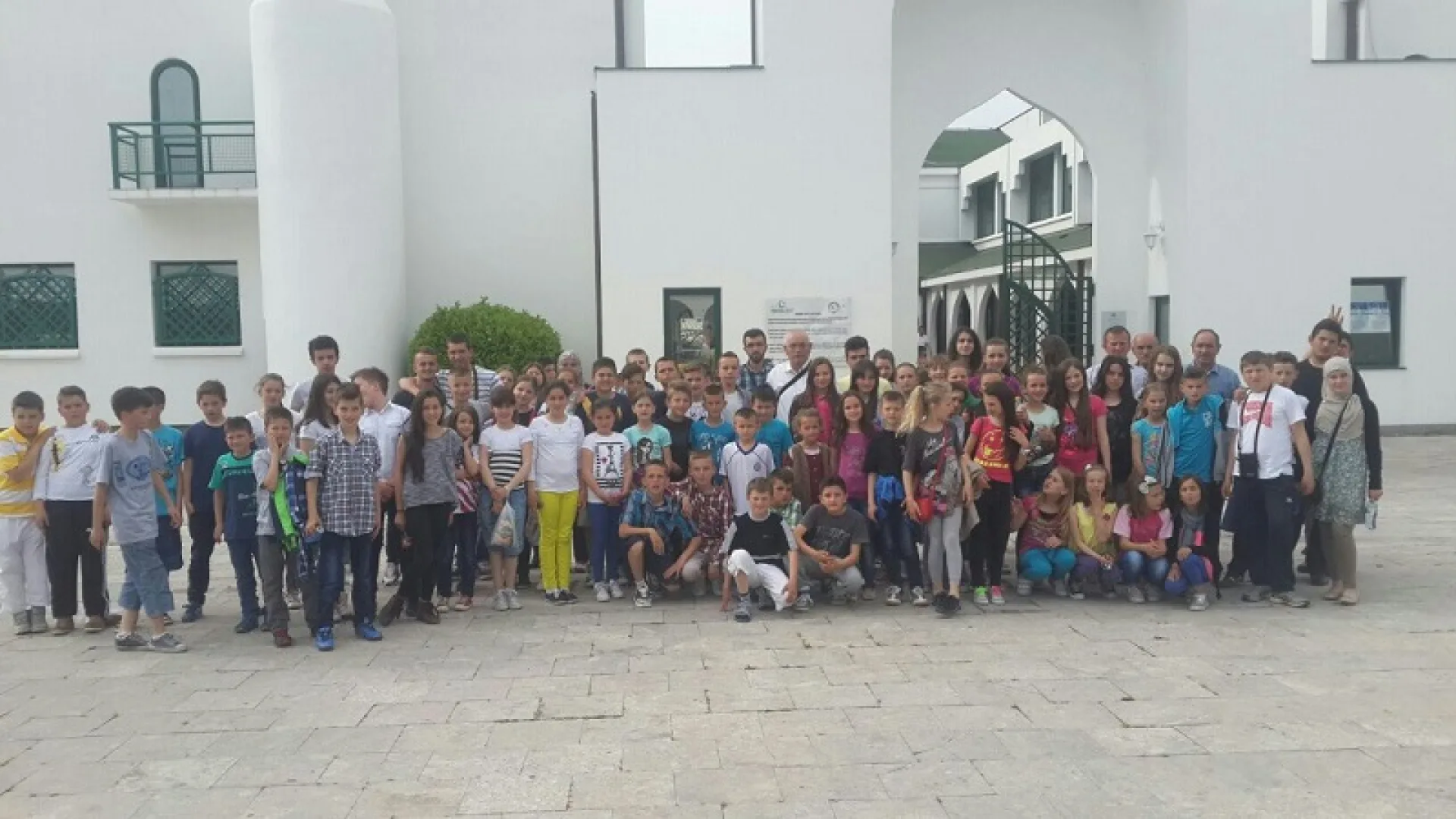 Darul-Kur'an iz Plava posjetio Islamski centar u Baru i medresu „Mehmed Fatih“ u Podgorici