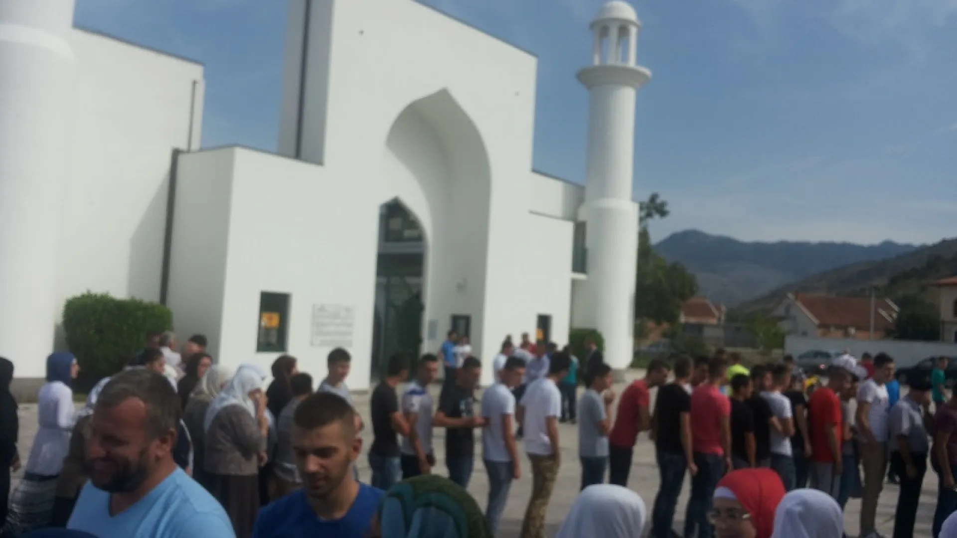 Hadžije danas otputovale za Mekku