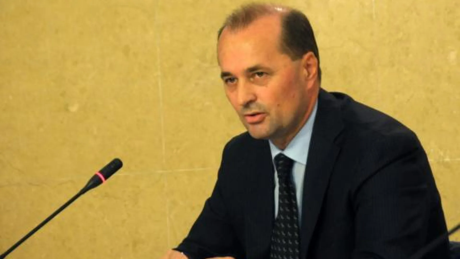 Ministar Numanović čestitao Bajram