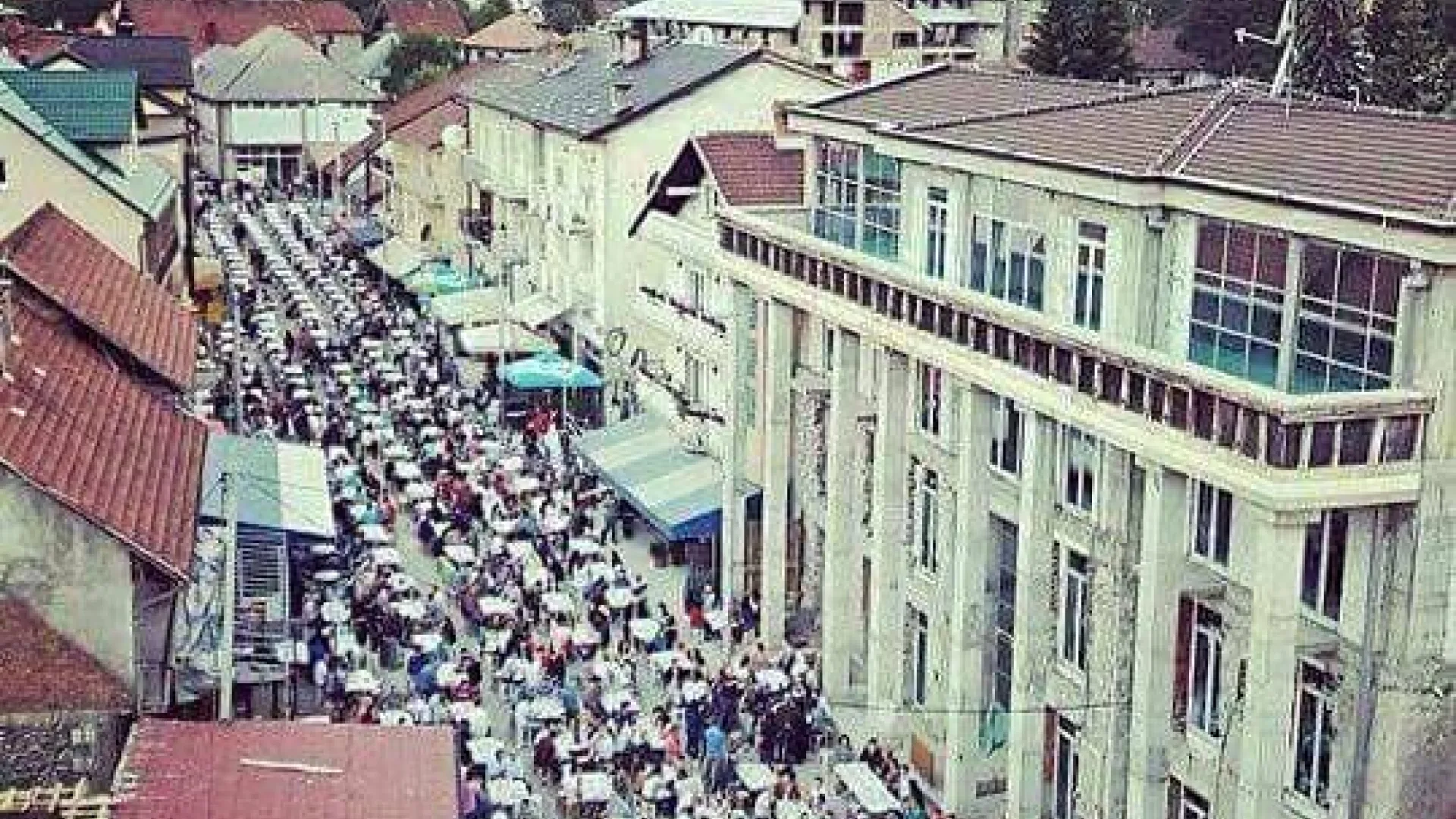 Na iftaru u Gusinju preko 2000 ljudi