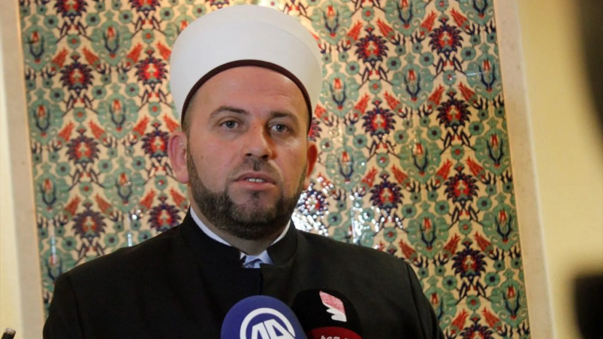 Reis Rifat ef. Fejzić: Potez holandskih vlasti nedemokratski, neljudski i necivilizacijski