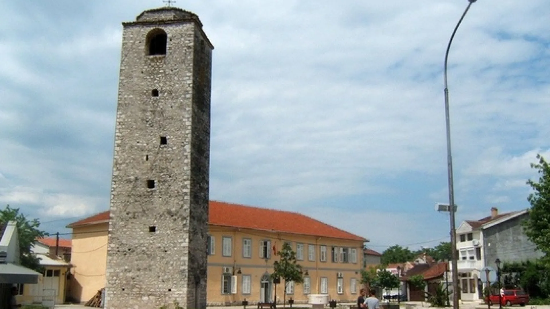 Ne dozvolimo pokrštavanje Sahat kule