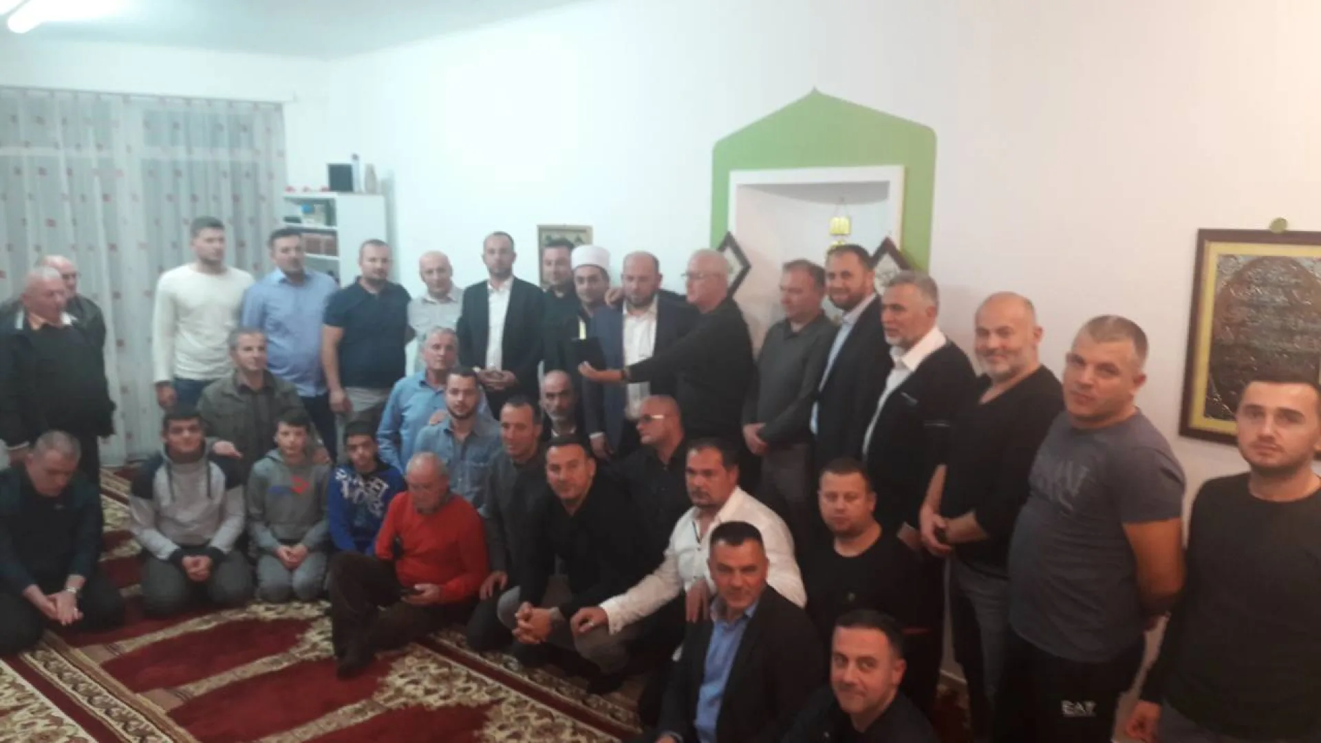 Reis Fejzić održao predavanje u Islamskom Kulturnom Centru ESCH