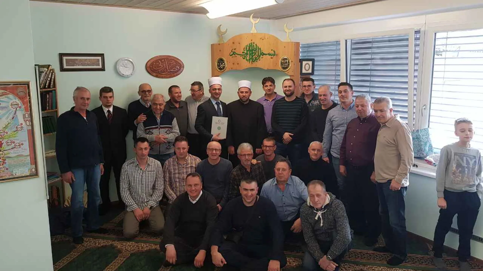 Reis Rifat ef. Fejzić predvodio džumu namaz u džematu Kufstein Islamske zajednice Bošnjaka u Austriji
