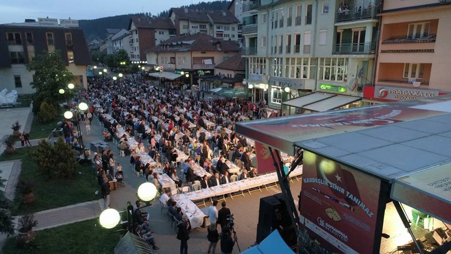 VELIKI IFTAR U ROŽAJAMA "BRATSTVO NE POZNAJE GRANICE"