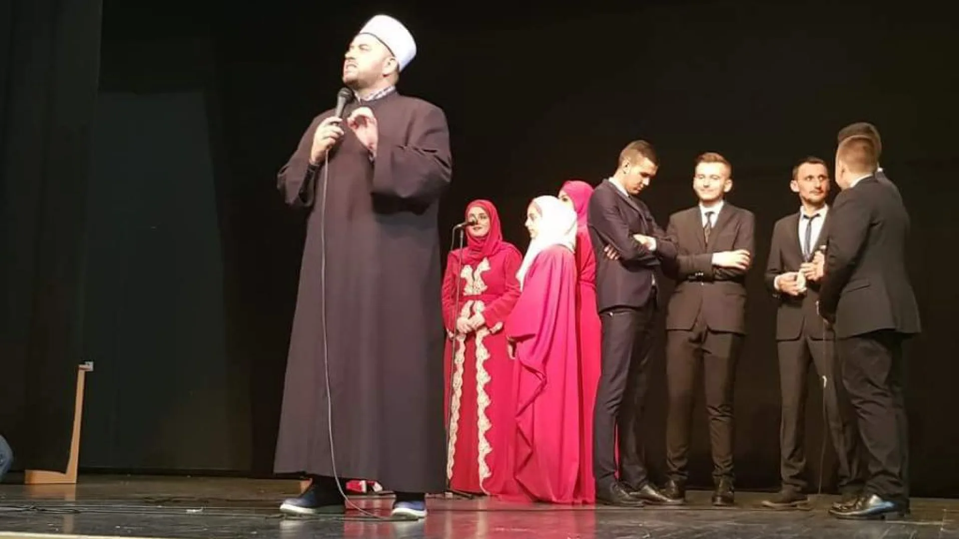 Reis Fejzić na bajramskoj svečanosti u Gusinju