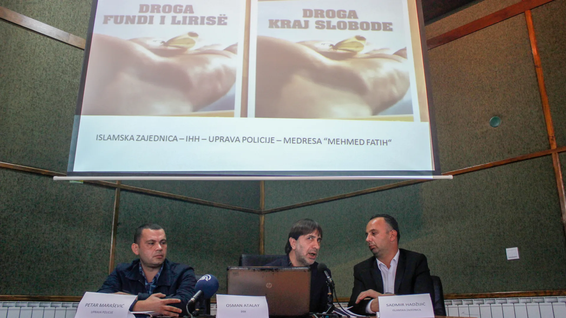 Predstavnici IHH-a i Uprave policije učenicima medrese govorili o štetnostima droge