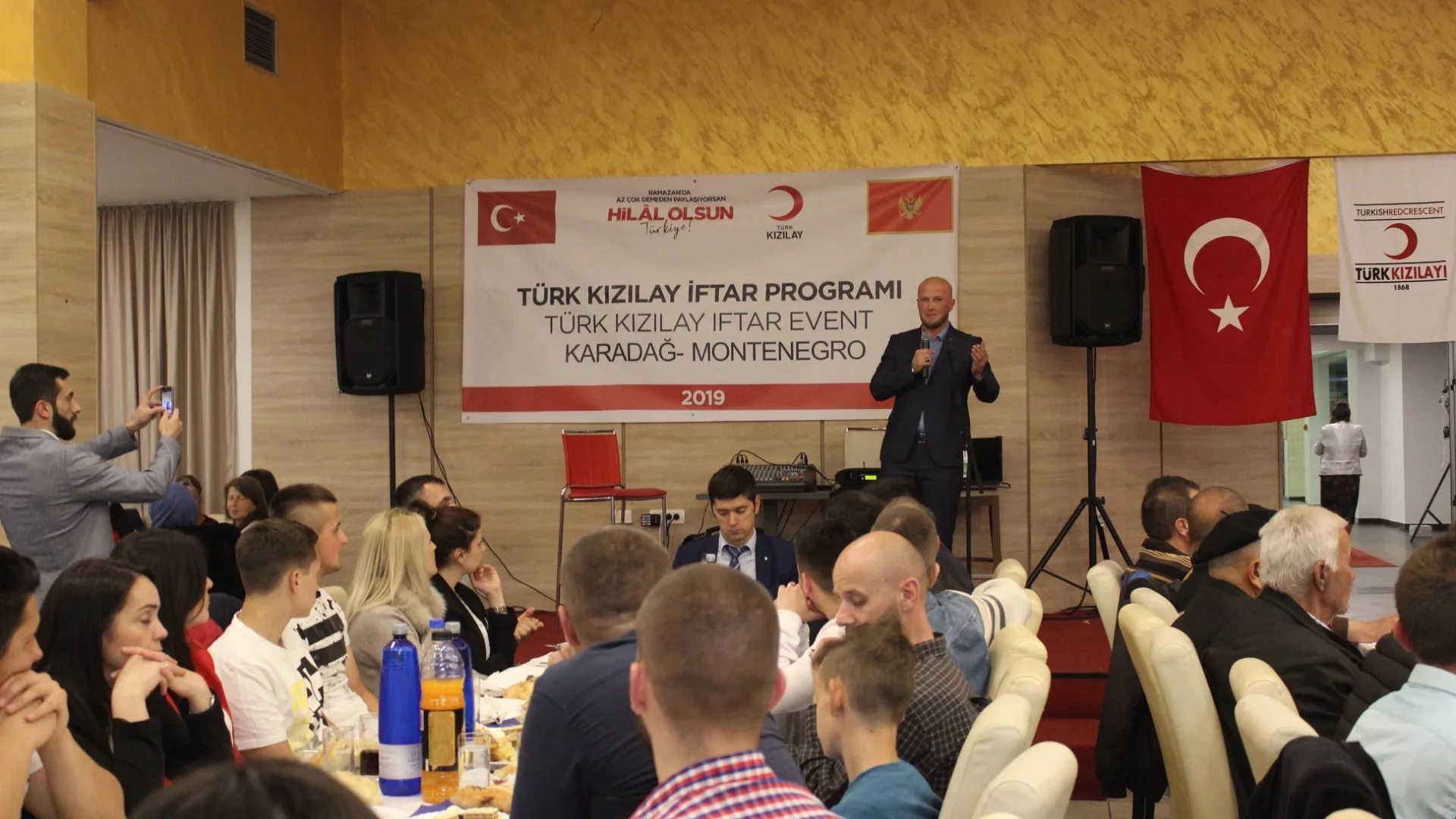 IFTAR TURSKOG CRVENOG POLUMJESECA ZA PREKO 500 POSTAČA U BIJELOM POLJU