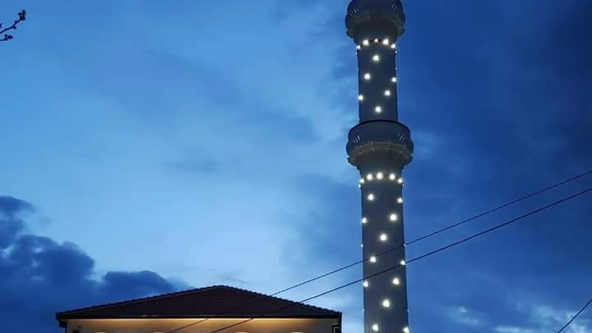 OTVOREN ISLAMSKI CENTAR U OSTROSU