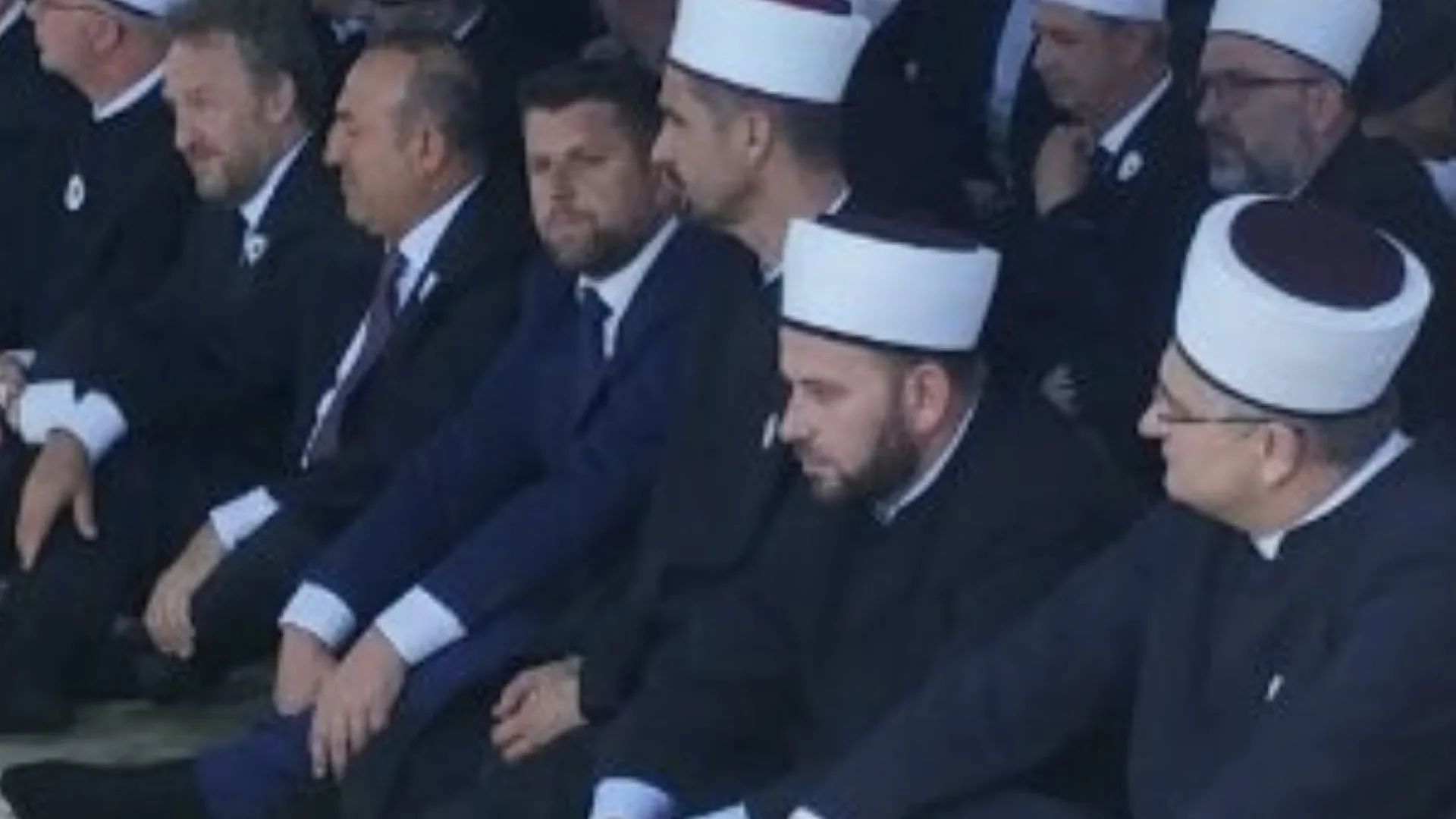 SREBRENICA: Salavati na džamijama u CG - saopštenje reisa Fejzića