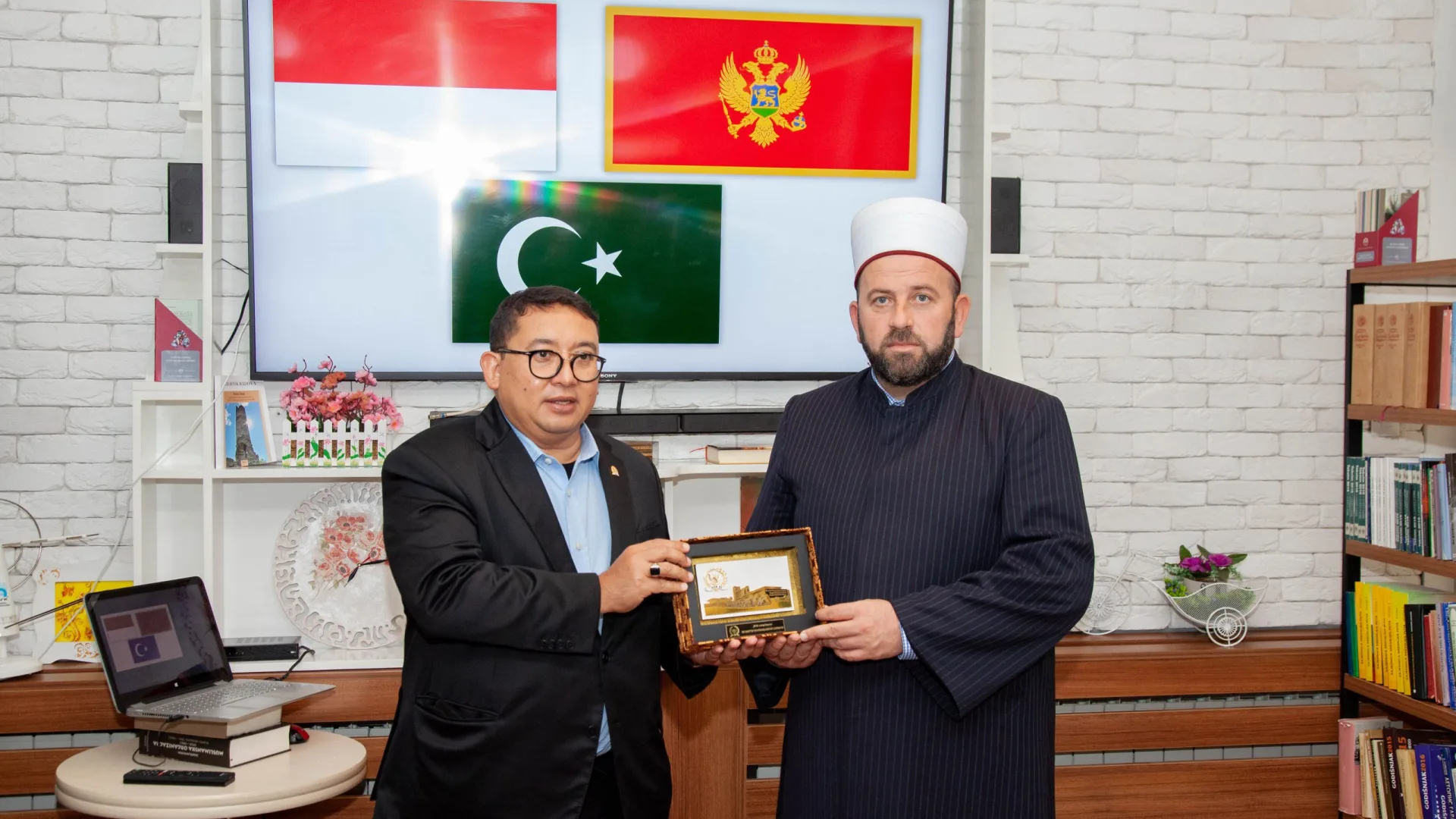 POSLANICI PARLAMENTA INDONEZIJE U POSJETI ISLAMSKE ZAJEDNICE