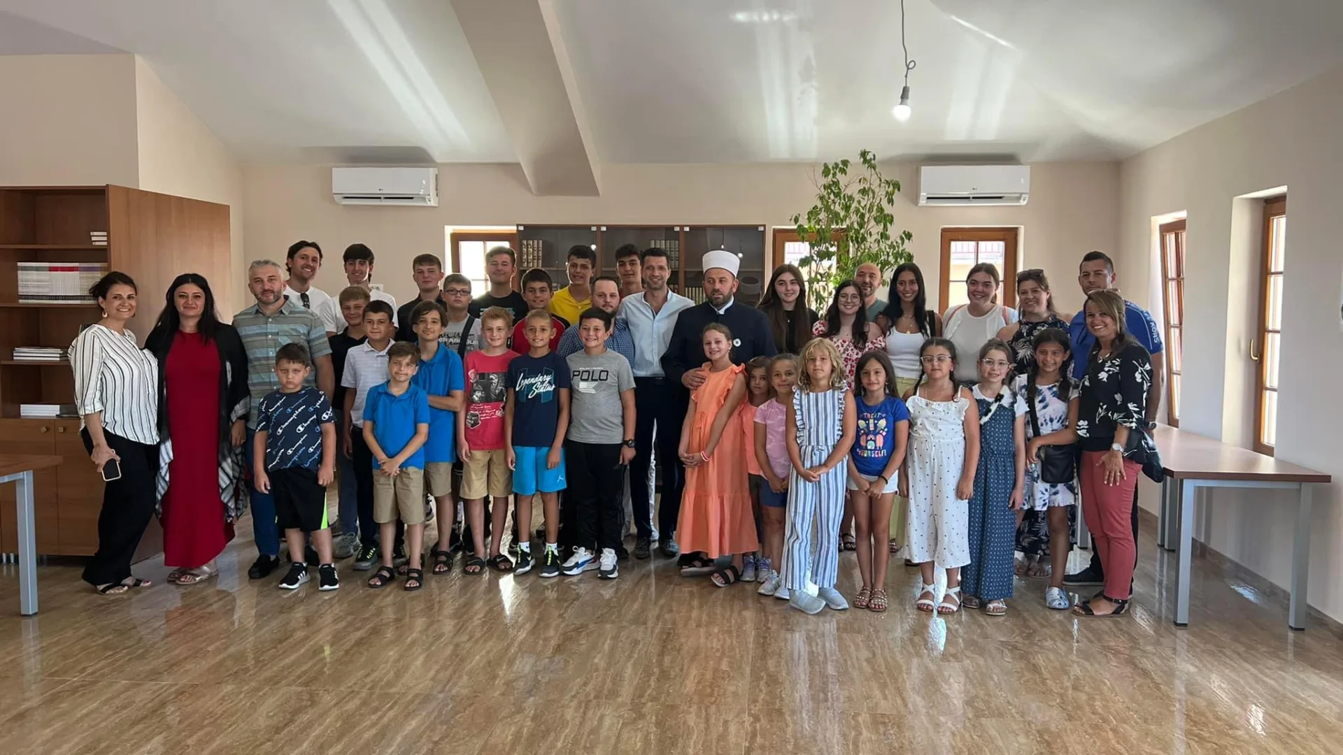 MEKTEBLIJE ISLAMSKOG CENTRA RUMIJA IZ ČIKAGA POSJETILI MEŠIHAT I MEDRESU U CRNOJ GORI