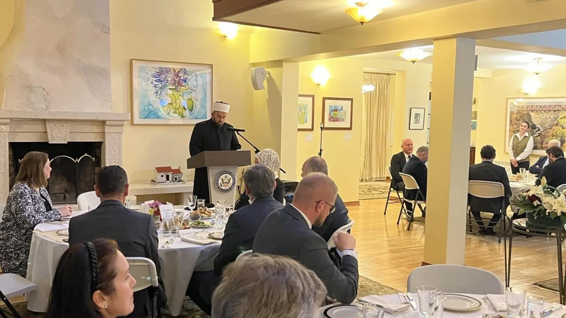 Reis prisustvovao iftaru u organizaciji Ambasade SAD