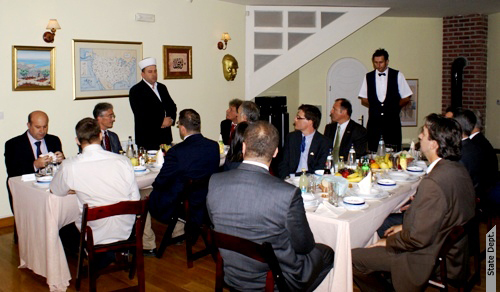 Otpravnik poslova Američke ambasade u Crnoj Gori Lowenthal organizovao iftar