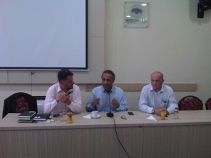 Prof. Omer ef. Kajoshaj, prof. dr. Tarik Ramadan i prof. Enis ef. Burdžović