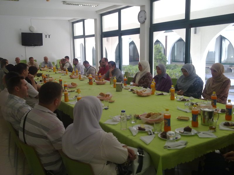 Kolektiv tuzlanske “Behram-begove” medrese u medresi ”Mehmed Fatih”