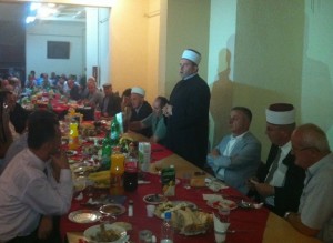 Reis Fejzić na iftaru u Plavu