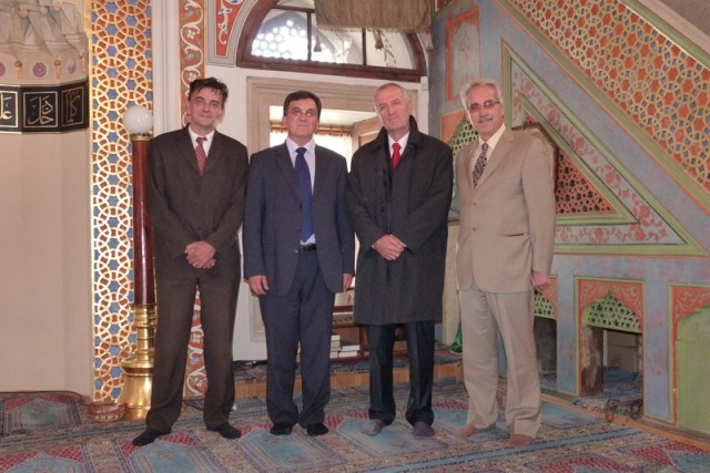 Ambasador BiH sa saradnicima u Husein pašinoj džamiji