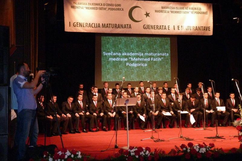 Svečana akademija prve generacije maturanata medrese "Mehmed Fatih"