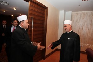 Reis Fejzić u pratnji delegacije na prijemu kod reisa Kavazovića