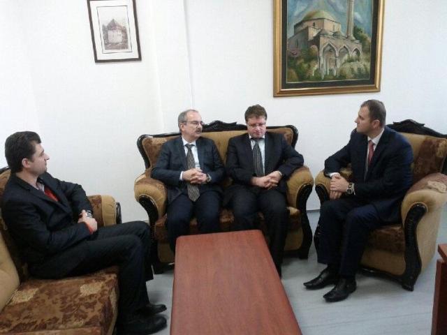 Ambasador Republike Turske Mehmet Niyazi Tanilir posjetio medresu "Mehmed Fatih"