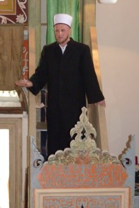Enis ef. Burdžović na mimberu Husein-pašine džamije