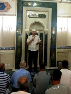 Rahman ef. u džamiji Pomoraca